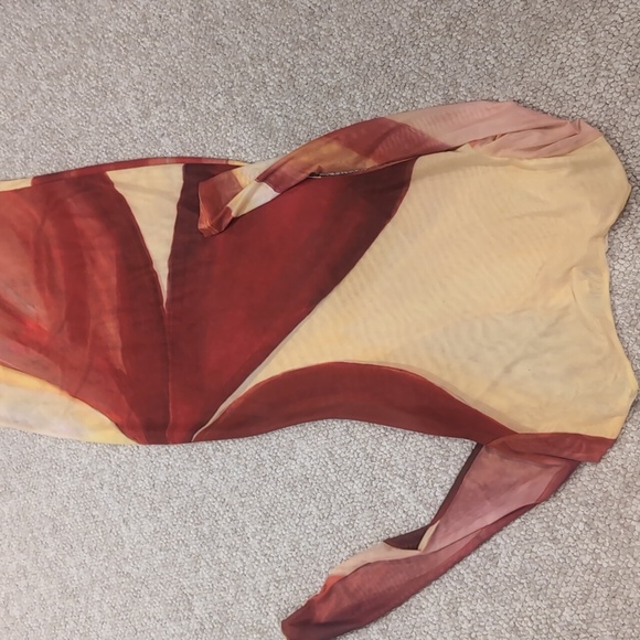 Sold out Aphrodite Dress - Picture 12 of 12